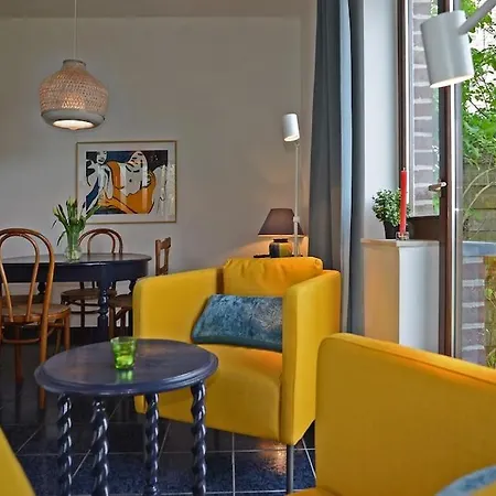 Le Menhir Bleu, 2 Personnes De Plain-pied A Weris Holiday home